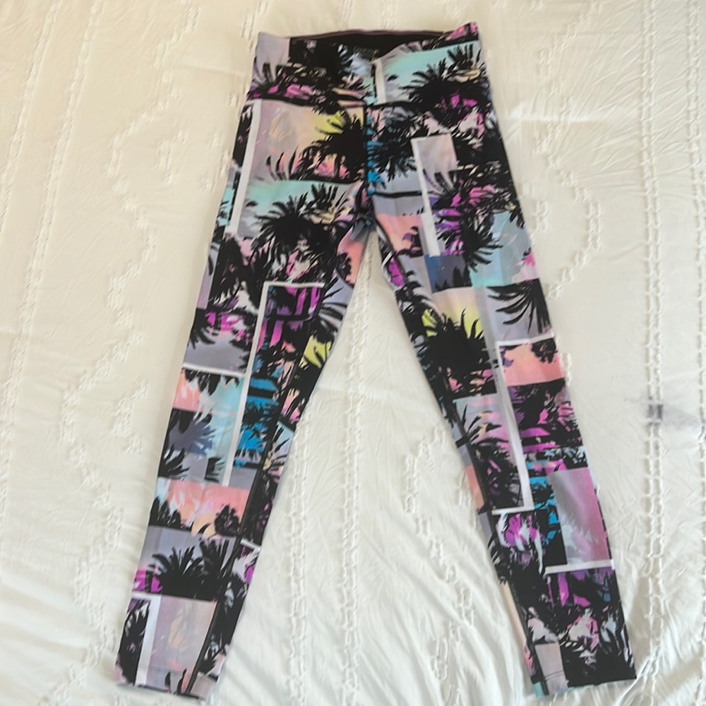 CK Performance Printed High Waist 7/8 Leggings, Small